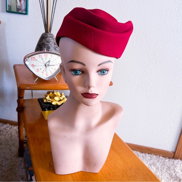 SOLD Vintage 1940s Hat | Dark Red | Wool | Everyday | Costume | 40s - Picture 2 of 5